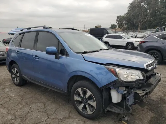 JF2SJAGC6JH609092 2018 2018 Subaru Forester- 2-5I Premium 4