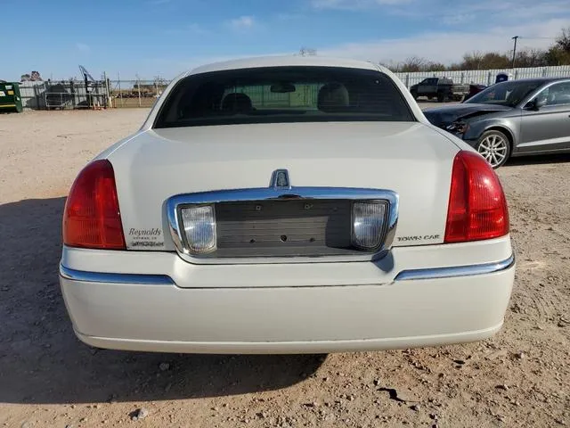 1LNHM82V56Y645540 2006 2006 Lincoln Town Car- Signature Lim 6