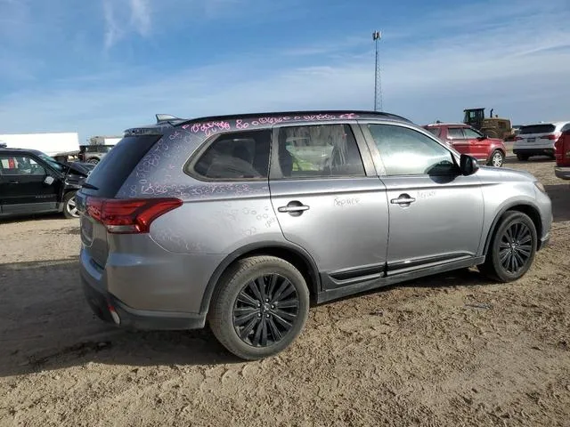 JA4AD3A35LZ037560 2020 2020 Mitsubishi Outlander- SE 3