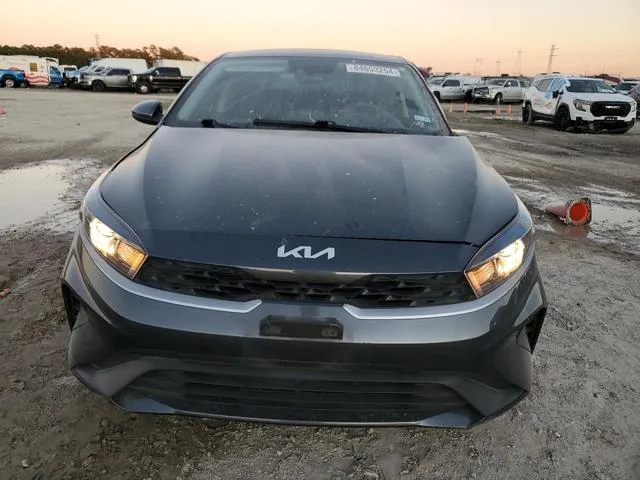 3KPF24AD3PE635969 2023 2023 KIA Forte- LX 5