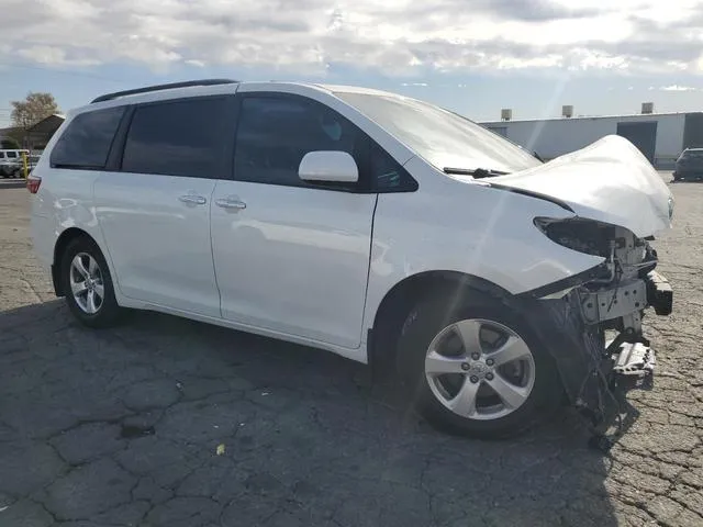 5TDDK3DC8FS098170 2015 2015 Toyota Sienna- Xle 4