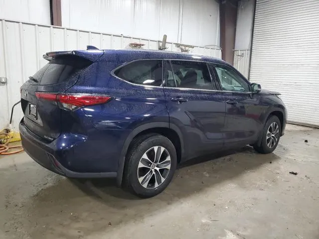 5TDHZRBHXMS532388 2021 2021 Toyota Highlander- Xle 3