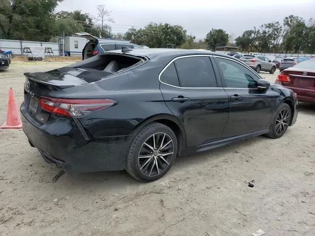 4T1G11AK8NU650577 2022 2022 Toyota Camry- SE 3