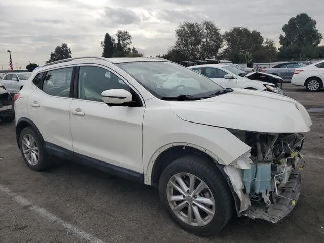 JN1BJ1CR8HW135258 2017 2017 Nissan Rogue- S 4