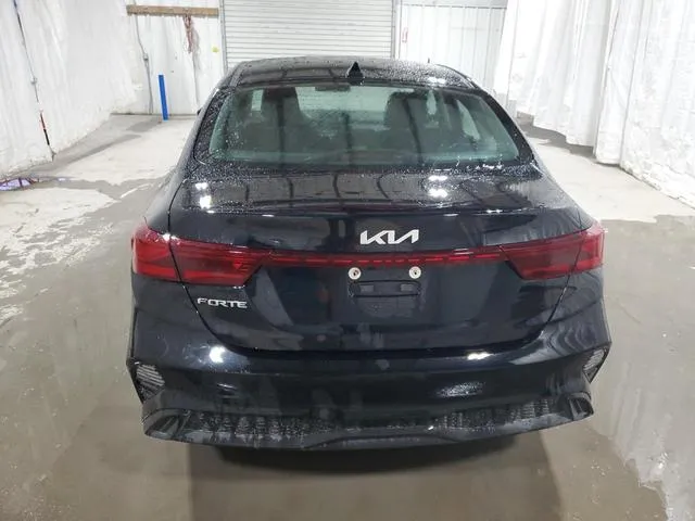 3KPF24ADXRE760793 2024 2024 KIA Forte- LX 6