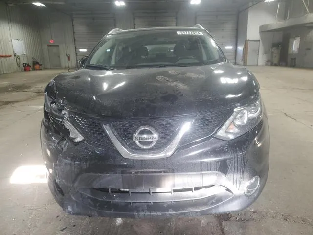 JN1BJ1CR4HW113869 2017 2017 Nissan Rogue- S 5