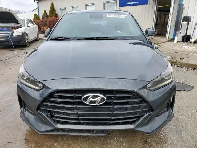 KMHTG6AF4KU011847 2019 2019 Hyundai Veloster- Base 5