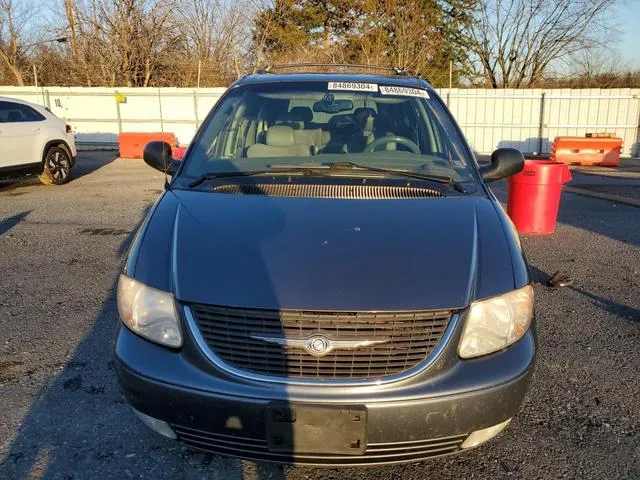 2C8GP64L52R660902 2002 2002 Chrysler Town and Country- Limited 5