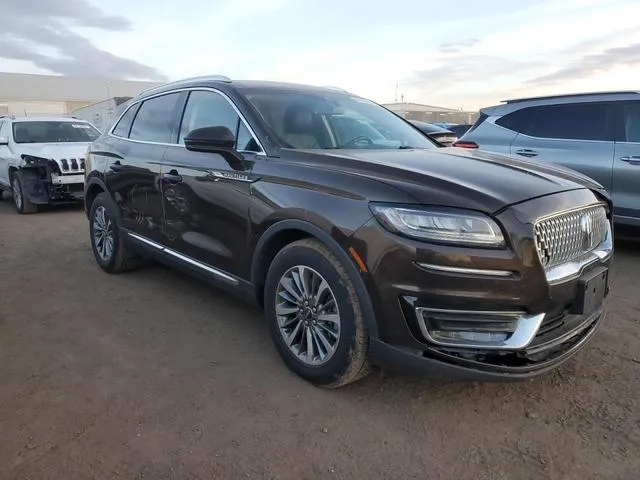 2LMPJ8K9XKBL46404 2019 2019 Lincoln Nautilus- Select 4