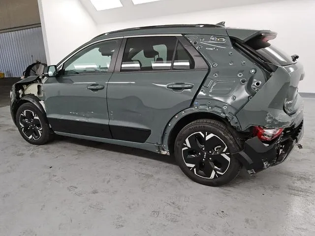 KNDCR3L13P5025173 2023 2023 KIA Niro- Wind 2