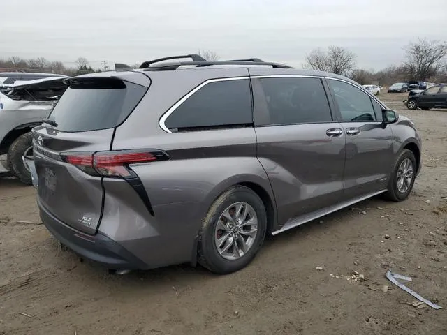 5TDJSKFC9MS022240 2021 2021 Toyota Sienna- Xle 3