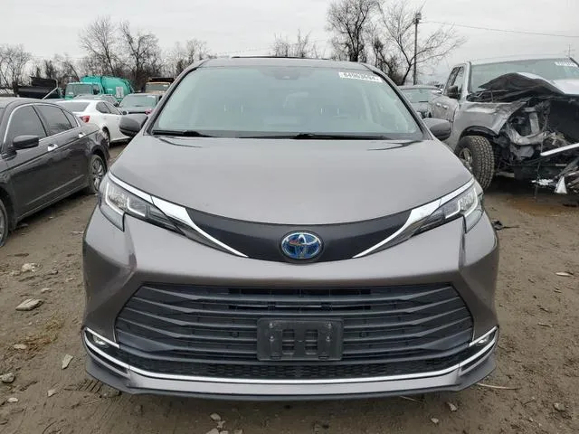 5TDJSKFC9MS022240 2021 2021 Toyota Sienna- Xle 5