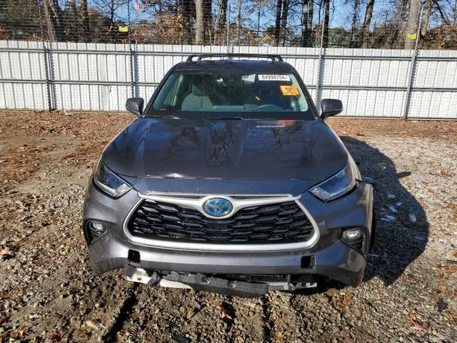 5TDBBRCH5MS529200 2021 2021 Toyota Highlander- Hybrid Le 5