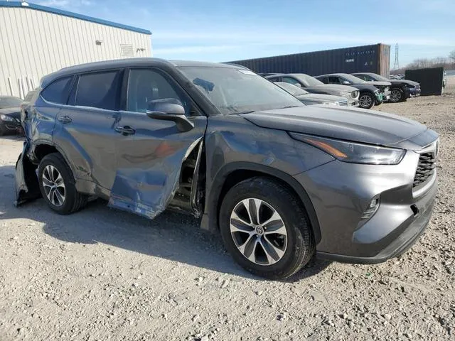 5TDGZRBH1NS186258 2022 2022 Toyota Highlander- Xle 4