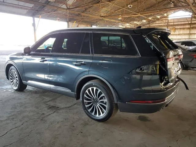 5LM5J7WC7PGL14784 2023 2023 Lincoln Aviator- Reserve 2