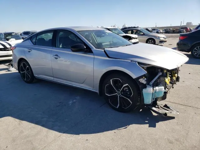 1N4BL4CV3PN364303 2023 2023 Nissan Altima- SR 4