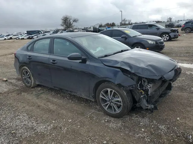 3KPF24AD5PE526512 2023 2023 KIA Forte- LX 4