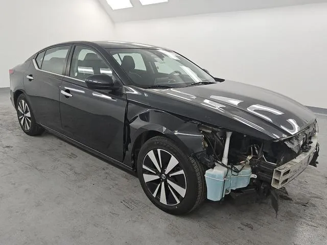 1N4BL4DV1MN341953 2021 2021 Nissan Altima- SV 4