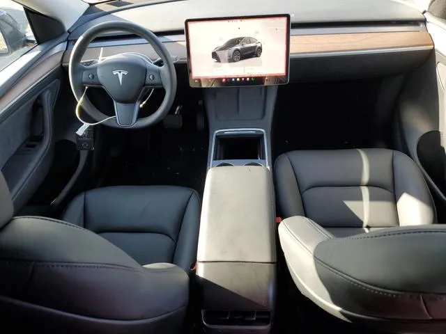 7SAYGDED0RF121274 2024 2024 Tesla MODEL Y 8