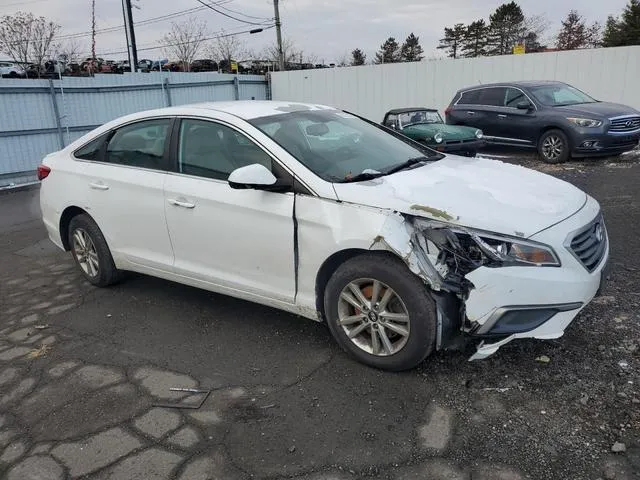 5NPE24AF4GH276026 2016 2016 Hyundai Sonata- SE 4