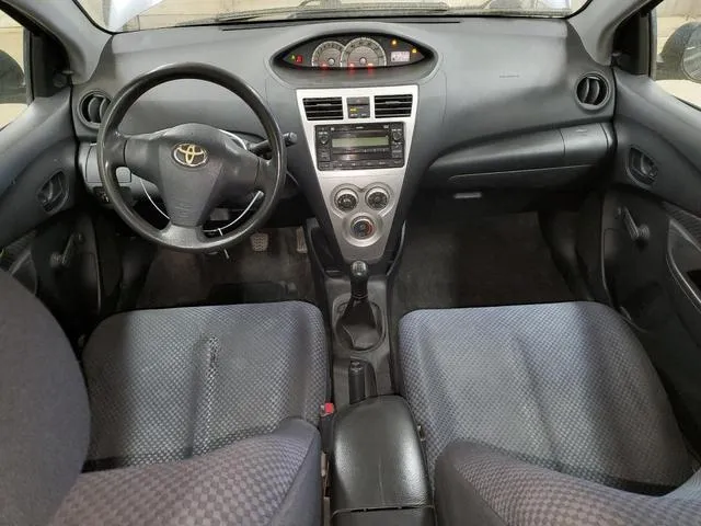 JTDBT923681202357 2008 2008 Toyota Yaris 8