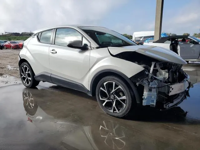 NMTKHMBX2MR136831 2021 2021 Toyota C-HR- Xle 4