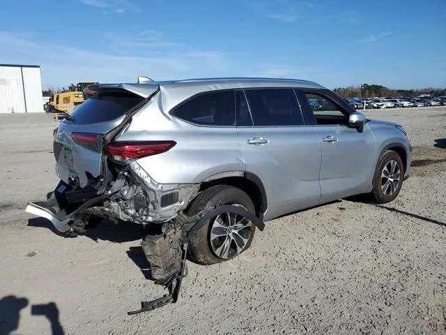 5TDGZRAH7MS051303 2021 2021 Toyota Highlander- Xle 3