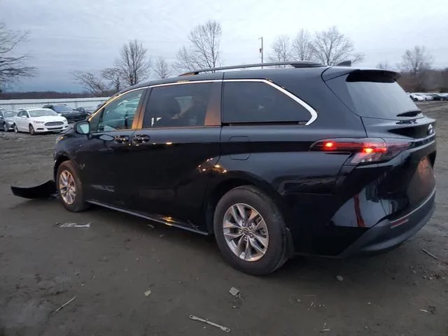 5TDKRKEC3PS172267 2023 2023 Toyota Sienna- LE 2