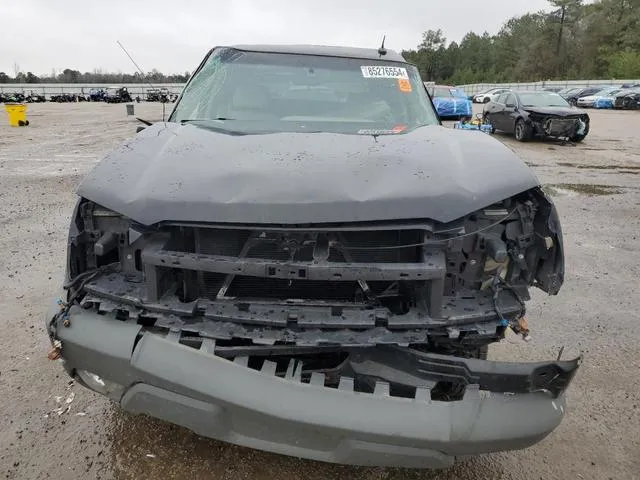 3GNEK13T72G303567 2002 2002 Chevrolet Avalanche- K1500 5