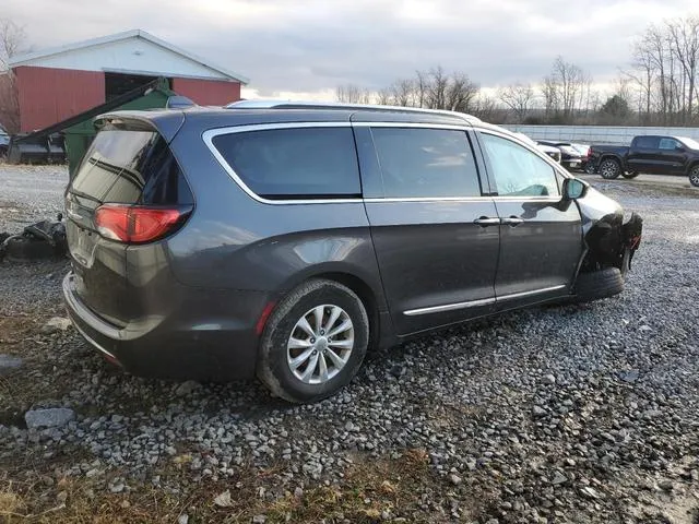 2C4RC1BG3KR655776 2019 2019 Chrysler Pacifica- Touring L 3