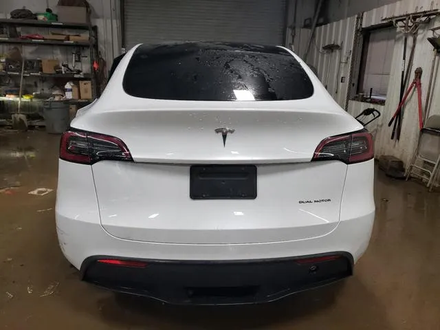 7SAYGDEE8RA278363 2024 2024 Tesla MODEL Y 6