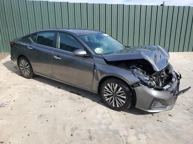 1N4BL4DV0PN382627 2023 2023 Nissan Altima- SV 4