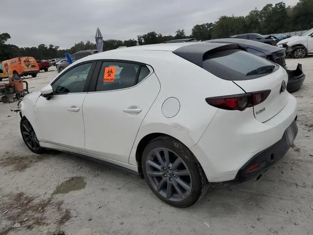 JM1BPAKL2M1330935 2021 2021 Mazda 3- Select 2