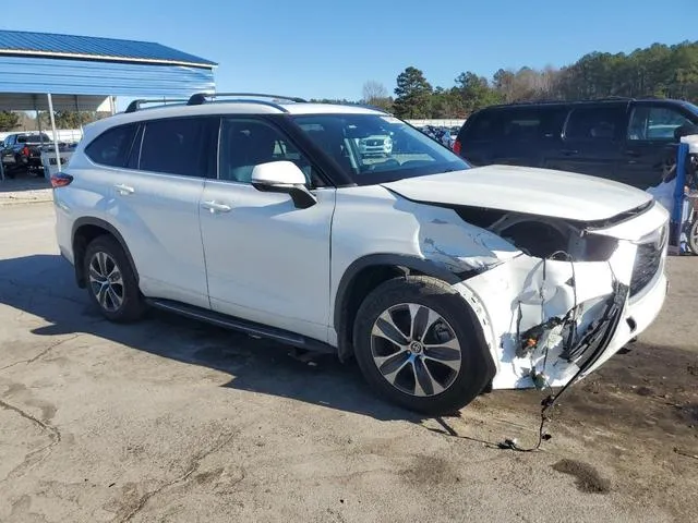 5TDGZRAH7LS512045 2020 2020 Toyota Highlander- Xle 4