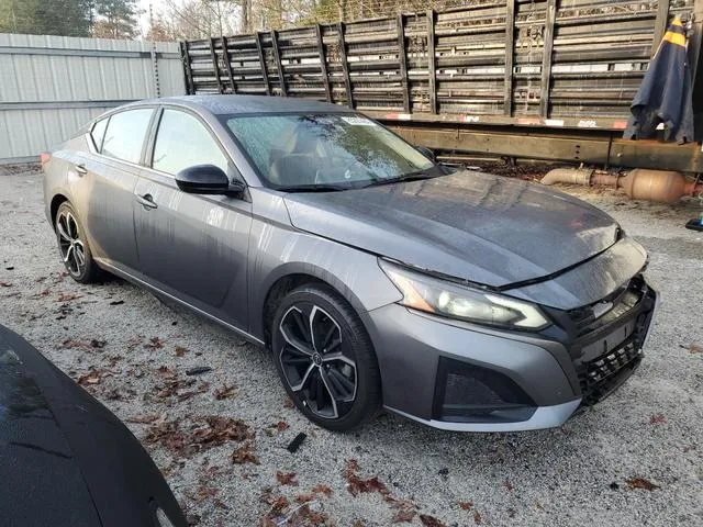 1N4BL4CV1RN409919 2024 2024 Nissan Altima- SR 4