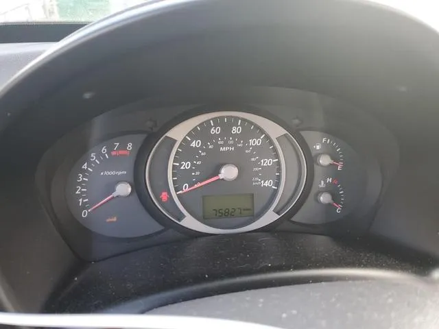 KM8JN12D75U075236 2005 2005 Hyundai Tucson- Gls 9