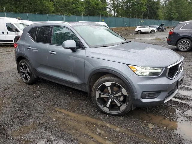 YV4162UK8K2123317 2019 2019 Volvo XC40- T5 Momentum 4