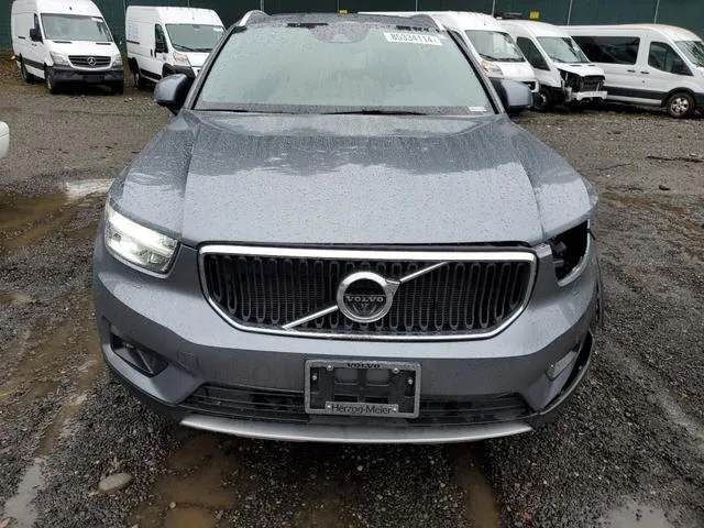 YV4162UK8K2123317 2019 2019 Volvo XC40- T5 Momentum 5