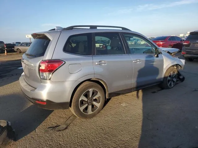 JF2SJARC4JH456452 2018 2018 Subaru Forester- 2-5I Limited 3