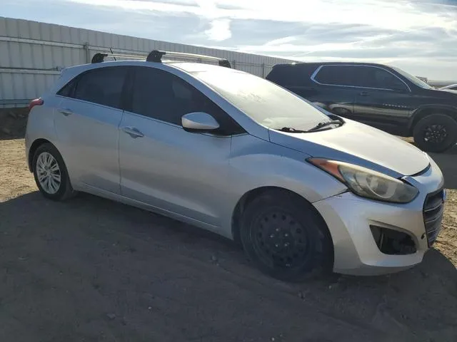 KMHD35LH1GU304847 2016 2016 Hyundai Elantra 4