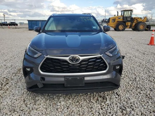 5TDGZRAH2NS097543 2022 2022 Toyota Highlander- Xle 5