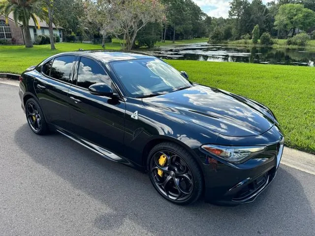 ZARFAEAVXJ7583657 2018 2018 Alfa Romeo Giulia- Quadrifoglio 1