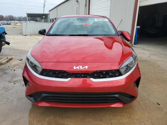 3KPF24AD8PE628211 2023 2023 KIA Forte- LX 5