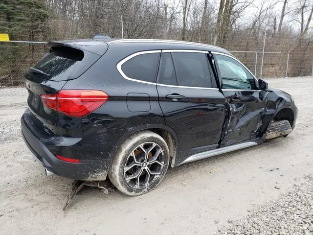 WBXJG9C07L3M20067 2020 2020 BMW X1- Xdrive28I 3