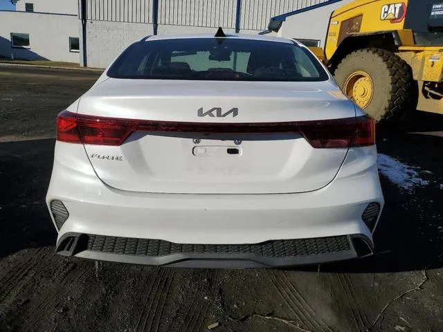 3KPF24AD0PE639252 2023 2023 KIA Forte- LX 6