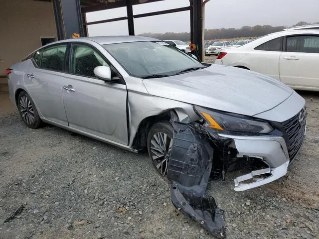 1N4BL4DV5PN330202 2023 2023 Nissan Altima- SV 4