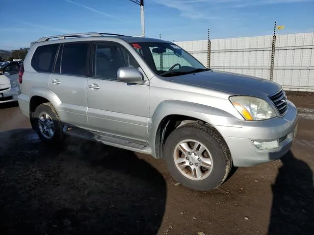 JTJBT20X950075812 2005 2005 Lexus GX- 470 4