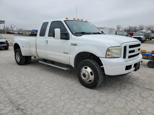 1FTWX33P17EA90112 2007 2007 Ford F-350- Super Duty 4