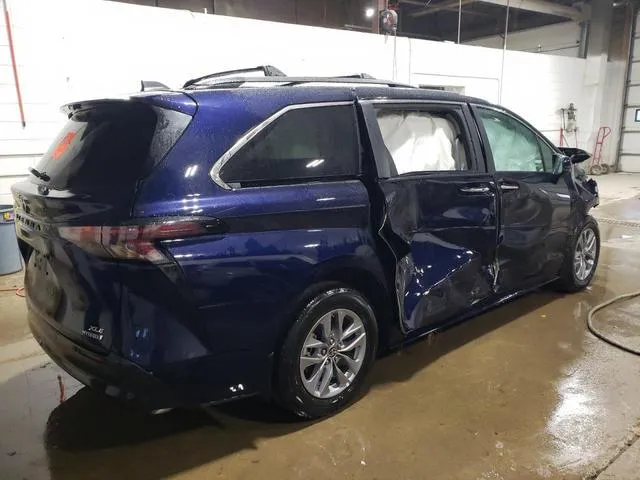 5TDYRKEC3RS191687 2024 2024 Toyota Sienna- Xle 3