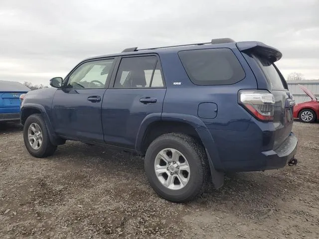 JTEMU5JR3N6027256 2022 2022 Toyota 4runner- Sr5/Sr5 Premium 2